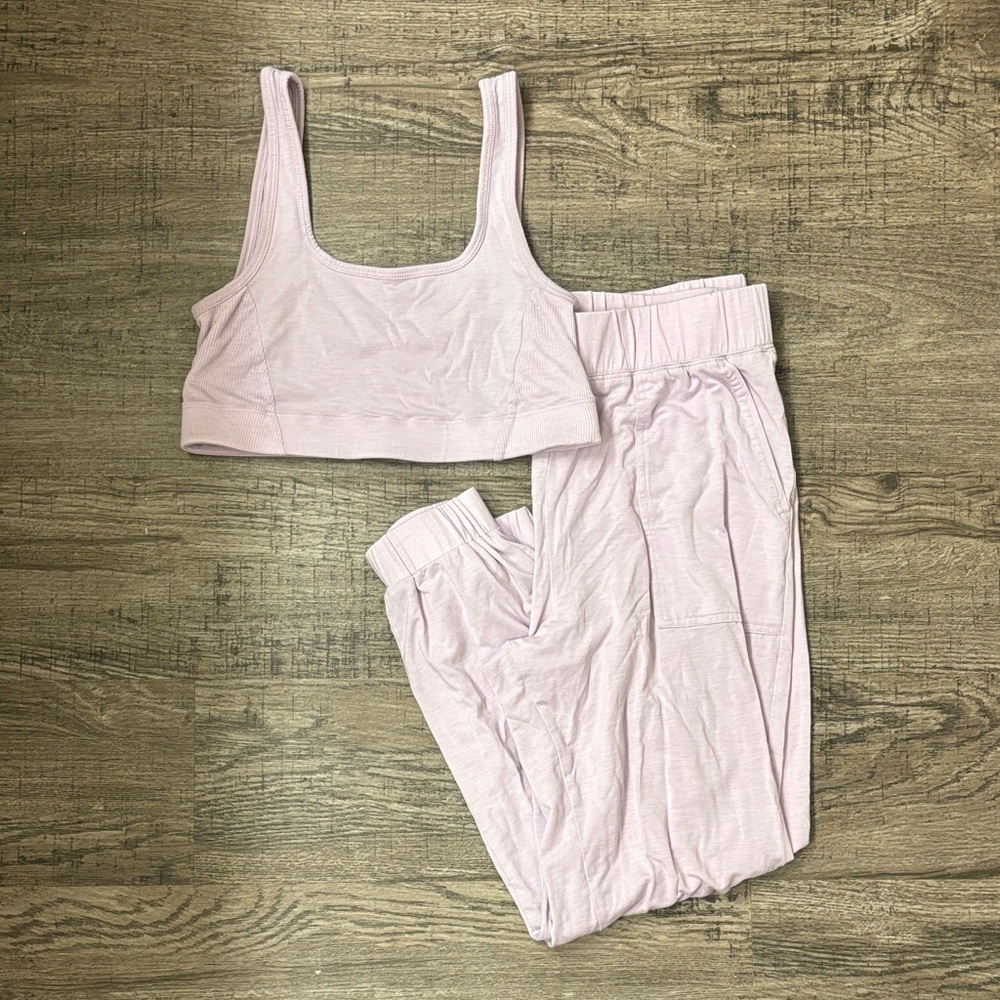 Lilac Fabletics Lounge Set - Bra & Joggers